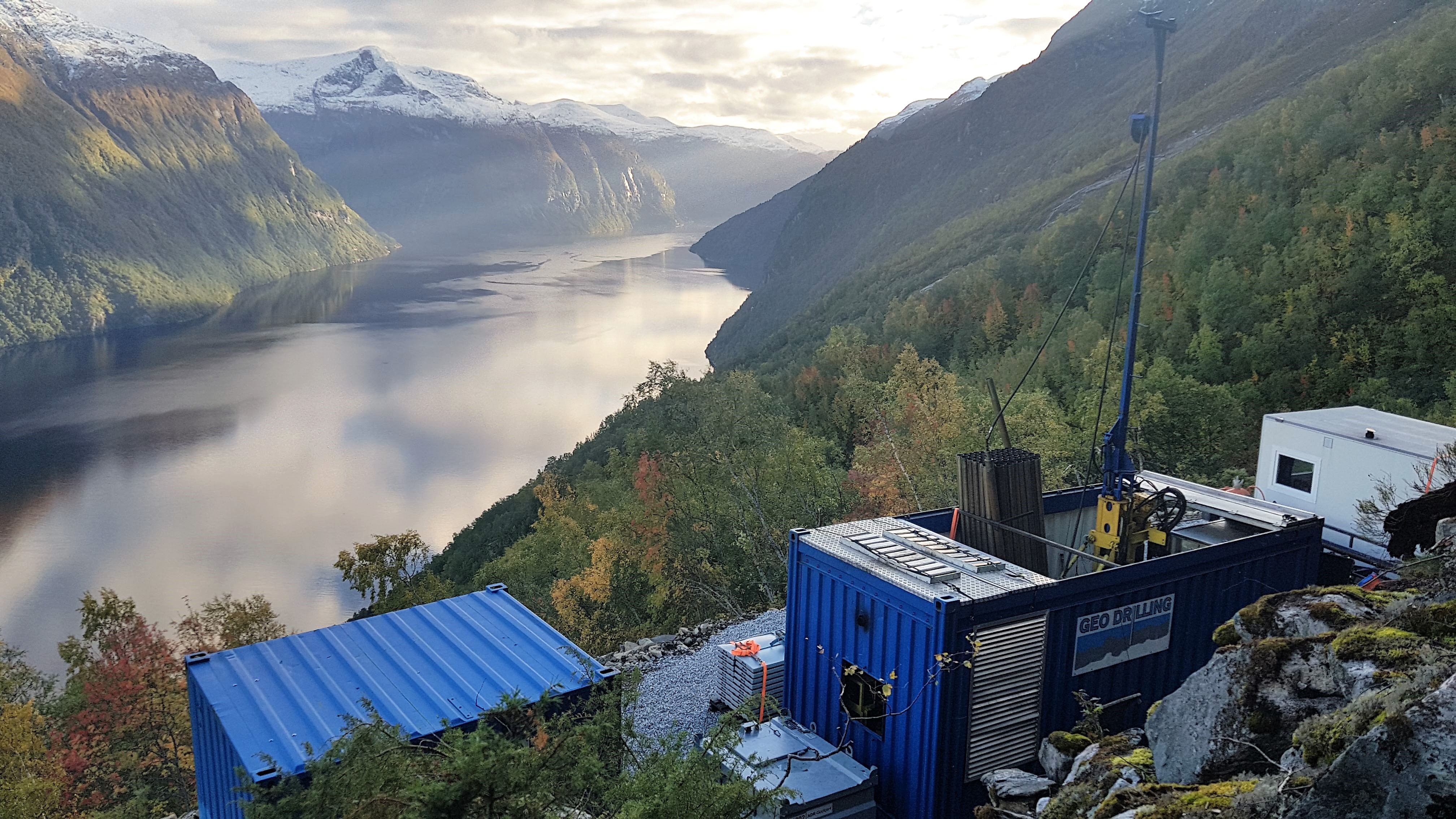 Fjellvåken Fra Baksiden