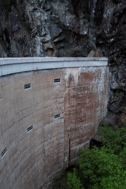 Storlivatn dam