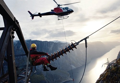 Vedlikeholdsarbeid på spennet over Lysefjorden