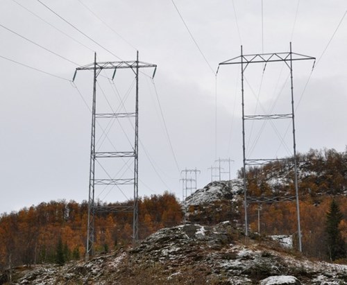 To parallelle 132 kV-ledninger
