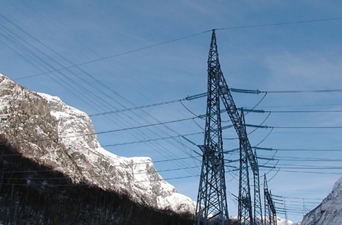 Ledningen ved koblingsanlegg i Simadalen